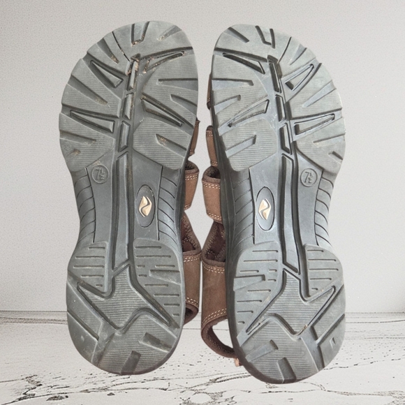 Dr. Scholl's Natual Spot Tan Strappy Sandals Size 7 1/2 - Picture 7 of 8